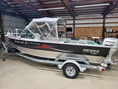 Hewes Craft Sportsman 180