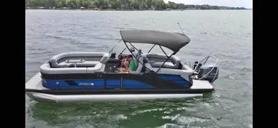 2025 Bennington 24m