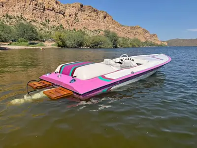 1995 Ultra Jet Boat