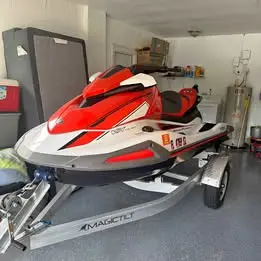 2022 Yamaha VX Cruiser 64Hrs - Con Trailer Magic Tilt Aluminio - Título Limpio FL - Garage Kept