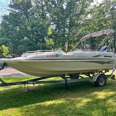 2005 20.5 ' Hurricane Deck Boat Fundeck