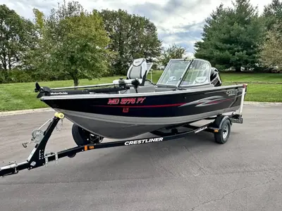 2013 Crestliner 1650 fish hawk