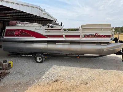 1998 Tracker party barge Pontoon