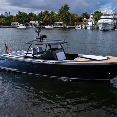 2024 WAJER 38 S - located Miami