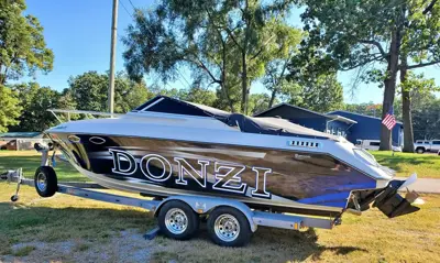 1989 Donzi r23 powerboat
