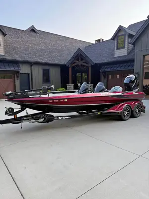 2005 Triton 21 trx