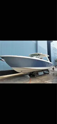 2022 Tiara yachts 38LS