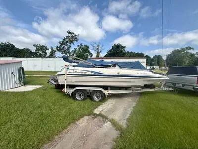 2001 Hurricane Deck boat