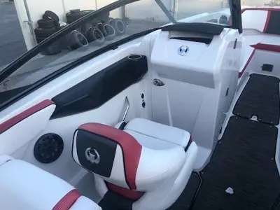 2017 SCARAB JET BOAT 255 *** ONLY 54 HRS *** 500 hp !!! *** touchscreen !!! ***
