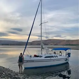 1996 Hunter 23.5 sailboat/trailer