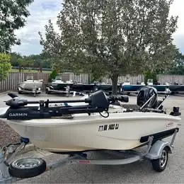 2021 Boston Whaler 130 Super Sport with Garmin Force and Power Pole Micro