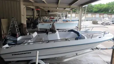 2005 Triumph 190 Bay