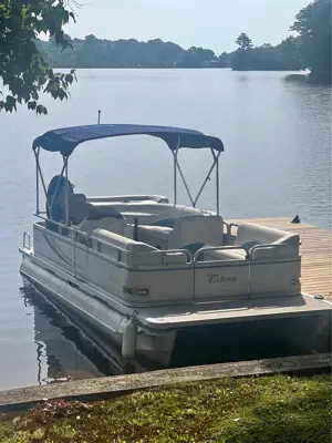 2006 Tahoe 20’ Pontoon Boat