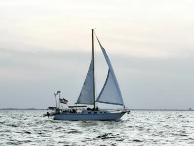 Turn key 1979 O'Day 37 mid cockpit sloop