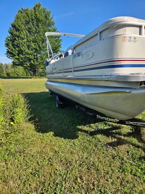 SYLVAN 20FT PONTOON BOAT
