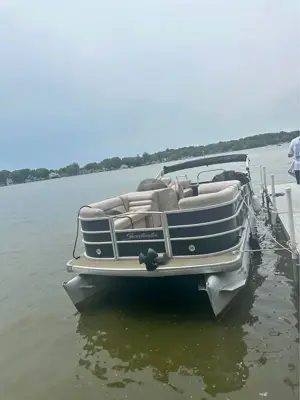 2013 Sweetwater 220