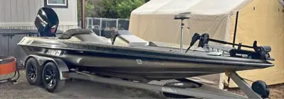 2001 Gambler Intimidator 20’1”