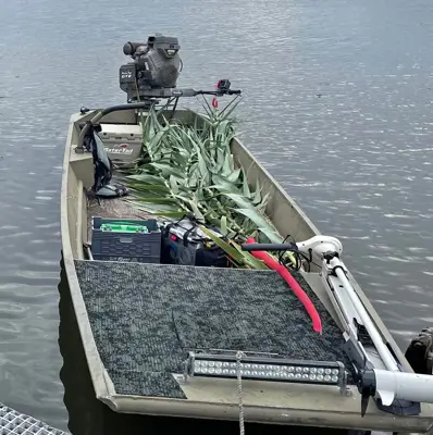 2017 37 Gatortail / 1748 Custom boat with trailer