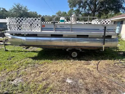 1997 Godfrey 180
