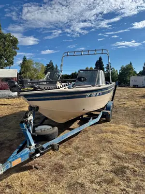 1998 Crestliner 2050 SportFish