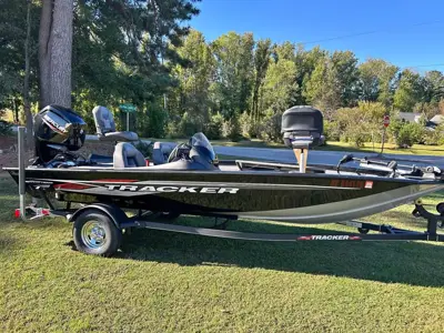 2021 Bass Tracker 175 pro series