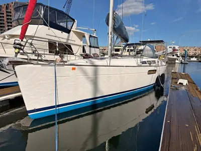 2010 Jeanneau 44i