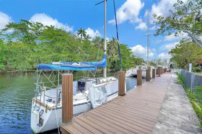 Boat Dock For Rent in Fort Lauderdale, Florida