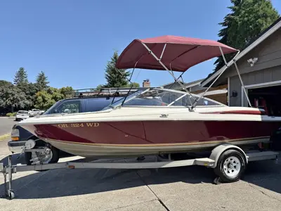1996 Maxum 1900SR
