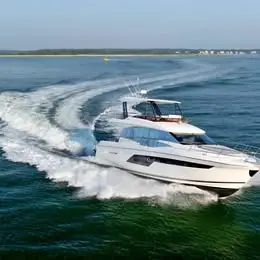 2024 Prestige 520