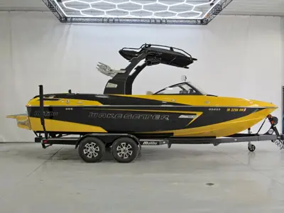 2015 Malibu 23 LSV