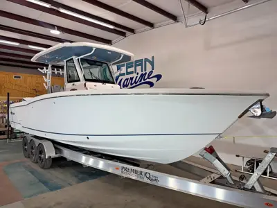 2023 33' Crevalle 33 CSF Hybrid Center Console W Twin Yamaha 300s