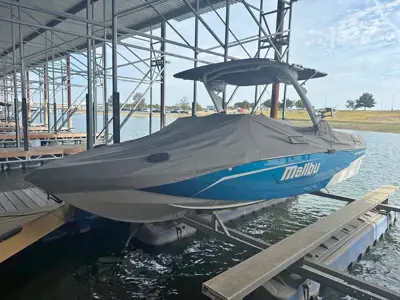 2021 Malibu 23 LSV