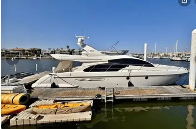 Azimut 2007 43’ Flybridge Some upgrades and key points are, water maker, new, upgraded Electronics