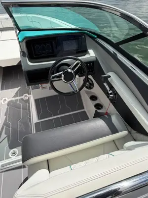 2020 Regal LS6 Surf