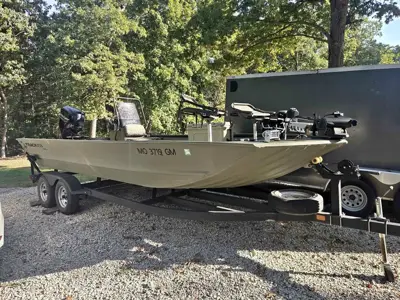 2020 GRIZZLY TRACKER 2072 CC