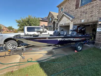 2022 Tracker Pro Team 175 Bass Boat