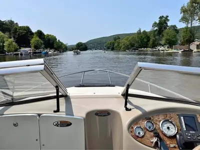 2002 Bayliner Cuddy