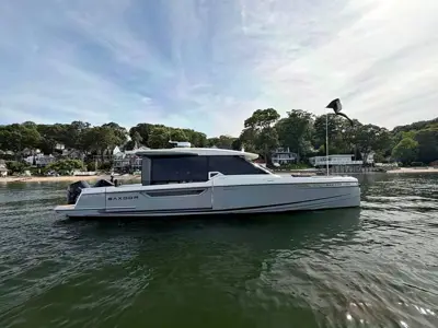 Saxdor 400 Motor Yacht