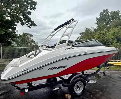 2024 Yamaha AR195