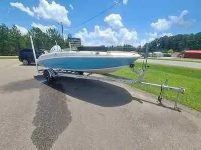 2024 Stingray 182SC