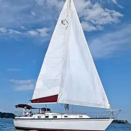 1984 Eandeavour 33' 33 foot sailboat
