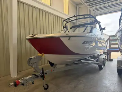 2026 NEW CLOSEOUT YAMAHA 222XD SURF/WAKEBOARD BOAT