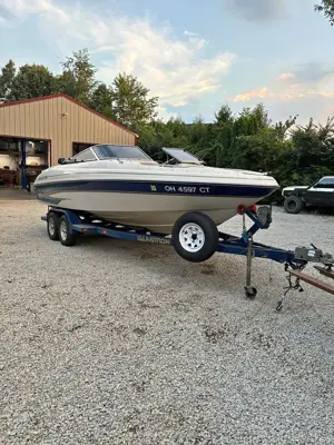 22’ Glastron open bow
