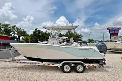 2023 Sea Fox 228 Commander