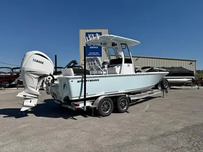2027 Sportsman 247OE Masters Bay Boat