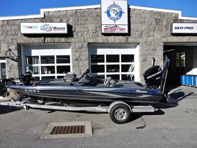 2012 Triton 18 SE bass boat