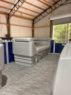 Bennington Pontoon