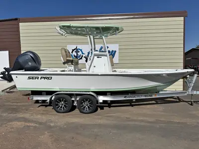 2026 Sea Pro 230 bay with yamaha 200 0 hours