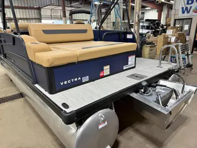 2027 Princecraft Vectra 21 RL Dinette Swingback Pontoon