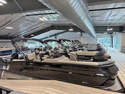 2026 Sylvan L3 ULZ PLATINUM 250hp Mercury
